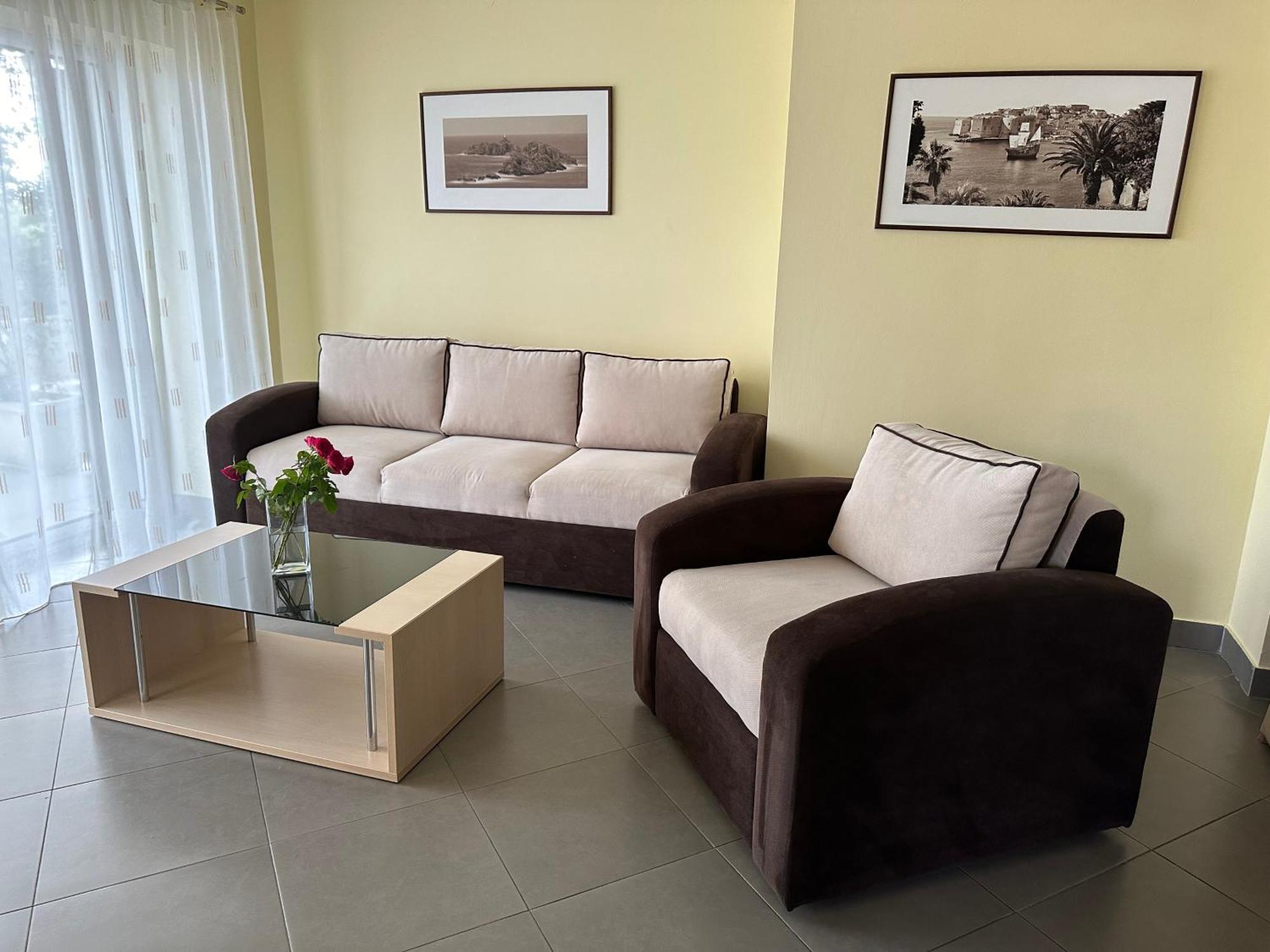 Spacious 1 Bedroom 4 Star Apartment, Mlini Exteriér fotografie
