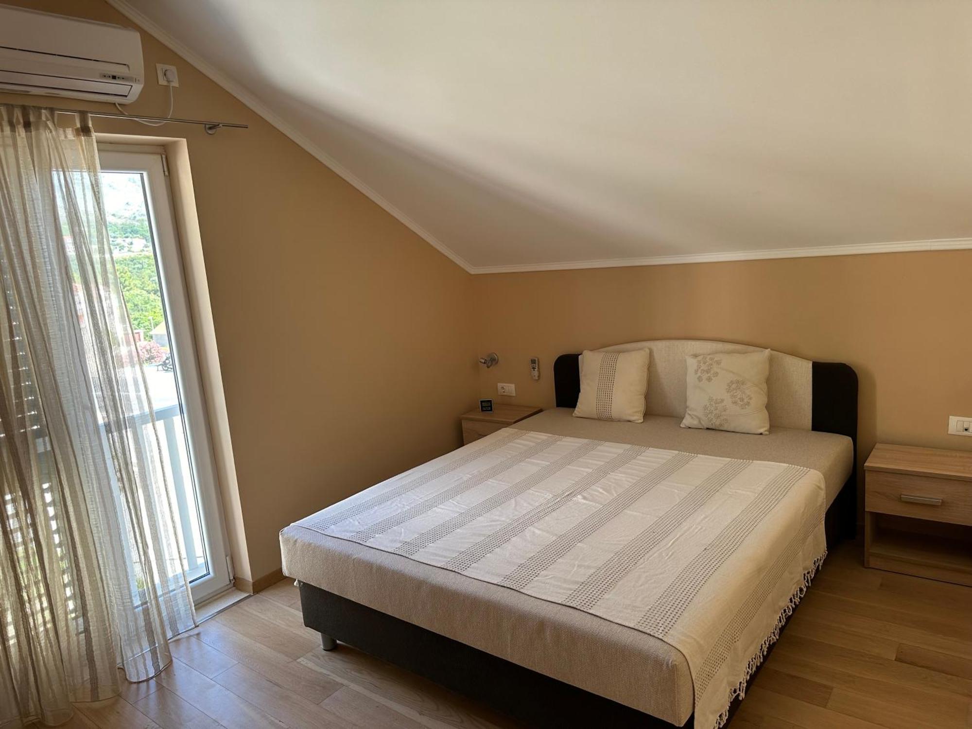 Spacious 1 Bedroom 4 Star Apartment, Mlini Exteriér fotografie